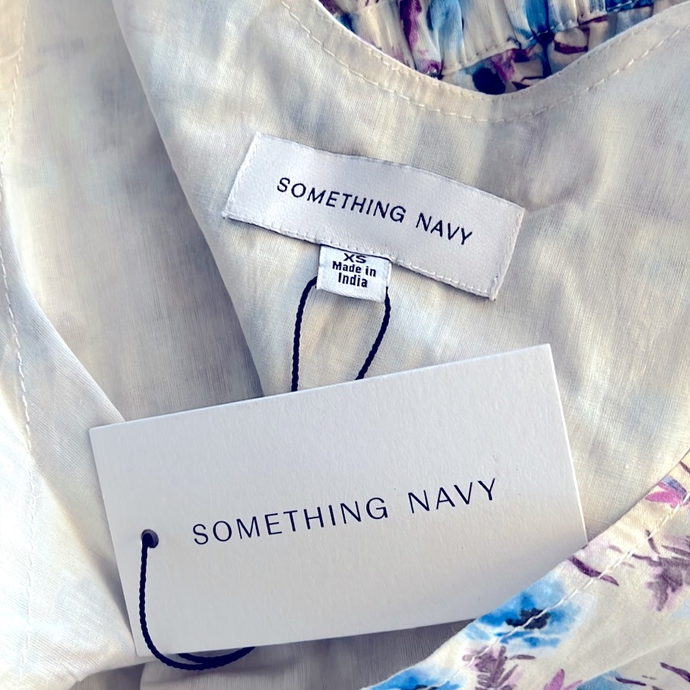 Something Navy Maxi Dress, Floral Smocked Cotton Cream Multi, Size XS New w/Tag - Picture 9 of 10